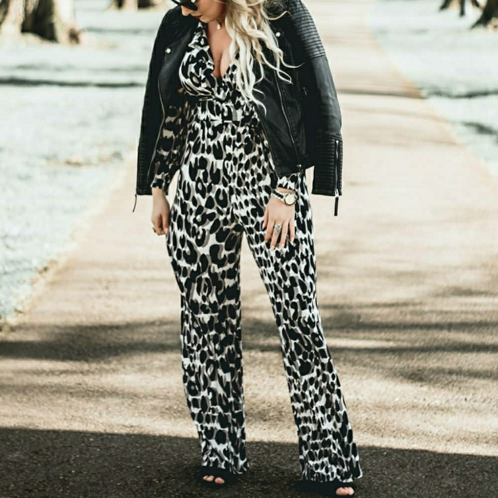 Black and white printed jumpsuit long sleeve